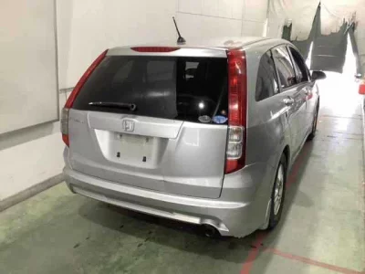 Honda STREAM  с аукциона в Японии