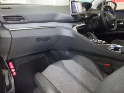 Peugeot 5008  с аукциона в Японии