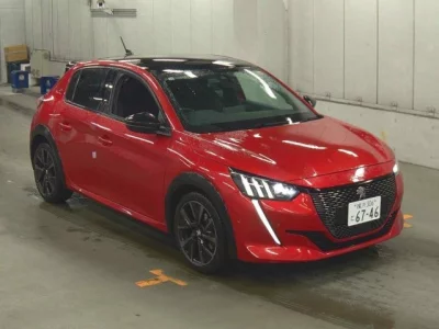 Peugeot 208  с аукциона в Японии