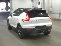 Volvo XC40 лот № 360 оценка 4.5  с аукциона в Японии 4