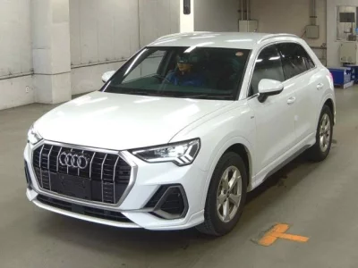Audi Q3  с аукциона в Японии