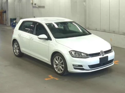 Volkswagen GOLF  с аукциона в Японии