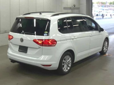 Volkswagen GOLF TOURAN