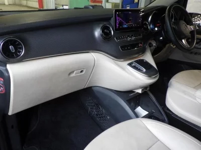 Mercedes-Benz V CLASS