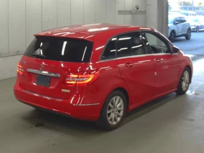 Mercedes-Benz B CLASS