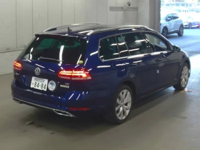 Volkswagen GOLF VARIANT