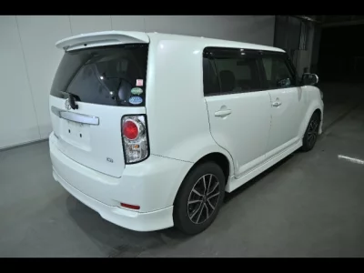 Toyota COROLLA RUMION