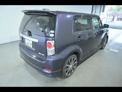 Toyota COROLLA RUMION