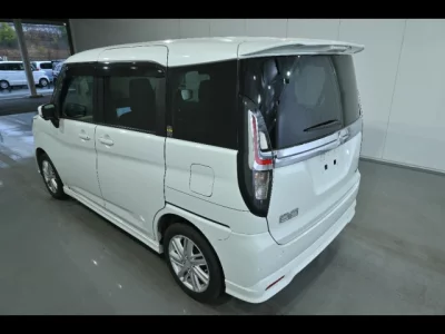 Mitsubishi DELICA D2