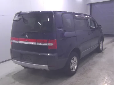 Mitsubishi DELICA D5