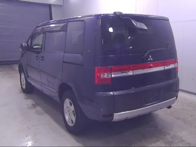 Mitsubishi DELICA D5
