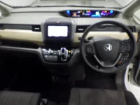 Honda FREED лот № 10198 оценка 3  с аукциона в Японии 4