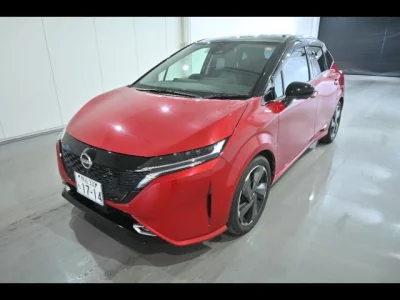 Nissan AURA