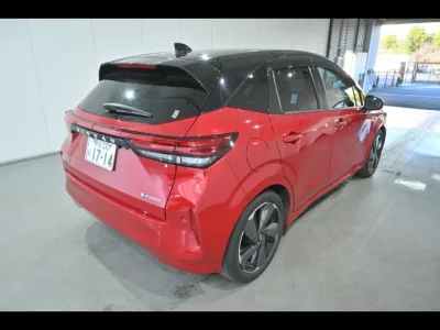 Nissan AURA