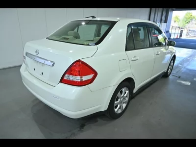 Nissan TIIDA LATIO