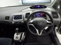 Honda CIVIC HYBRID лот № 19043 оценка R  с аукциона в Японии 4