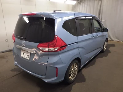 Honda FREED  с аукциона в Японии