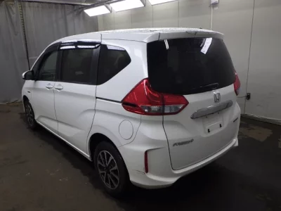Honda FREED  с аукциона в Японии