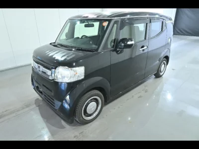 Honda N BOX SLASH