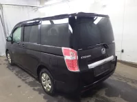 Honda STEP WAGON лот № 26004 оценка 3  с аукциона в Японии 3