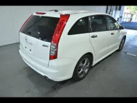 Honda STREAM лот № 29022 оценка R  с аукциона в Японии 2