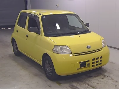 Daihatsu Esse