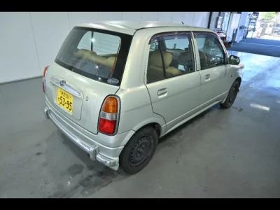 Daihatsu MIRA