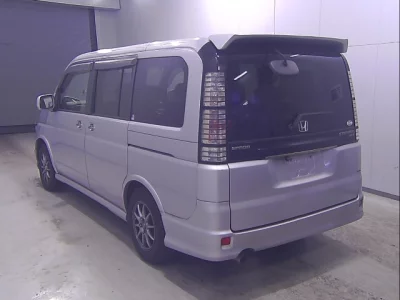 Honda STEP WAGON  с аукциона в Японии