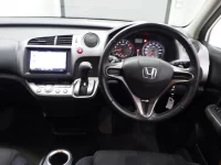 Honda STREAM лот № 19131 оценка 3.5  с аукциона в Японии 4