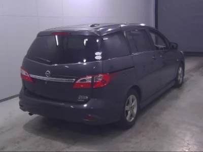 Nissan LAFESTA