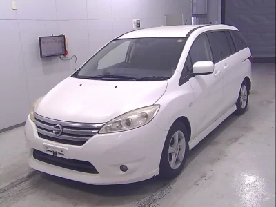 Nissan LAFESTA