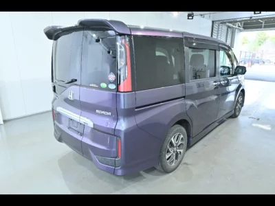 Honda STEP WAGON  с аукциона в Японии