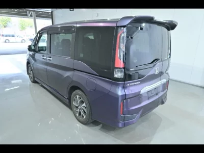 Honda STEP WAGON  с аукциона в Японии