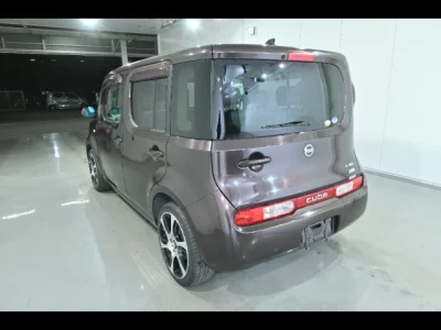 Nissan CUBE  с аукциона в Японии