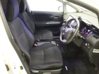 Toyota WISH лот № 10442 оценка 3.5  с аукциона в Японии 5