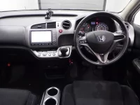 Honda STREAM лот № 19117 оценка R  с аукциона в Японии 4