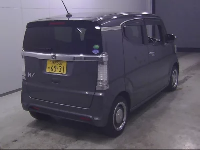 Honda N BOX SLASH