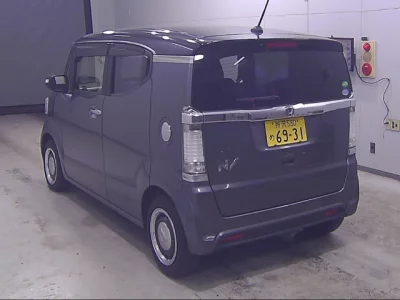 Honda N BOX SLASH