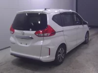 Honda FREED лот № 10548 оценка 3  с аукциона в Японии 2