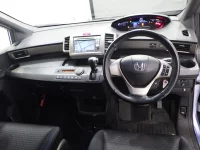 Honda FREED лот № 19234 оценка 3  с аукциона в Японии 4