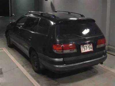 Toyota CALDINA  с аукциона в Японии