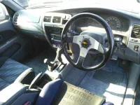 Toyota HILUX SURF лот № 9 оценка 2  с аукциона в Японии 2