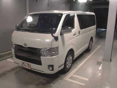Toyota HiAce Van