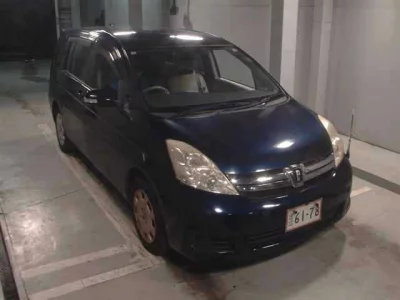 Toyota ISIS