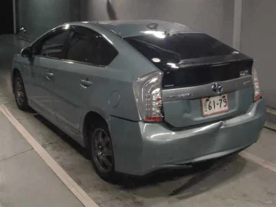 Toyota Prius PHV