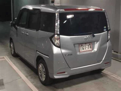 Toyota TANK