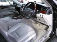 Lexus LS лот № 8211 оценка R  с аукциона в Японии 2