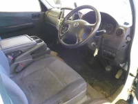 Nissan CARAVAN VAN лот № 4512 оценка R  с аукциона в Японии 2