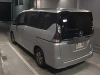 Nissan SERENA лот № 8233 оценка 3.5  с аукциона в Японии 1