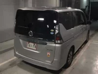 Nissan SERENA лот № 8233 оценка 3.5  с аукциона в Японии 4
